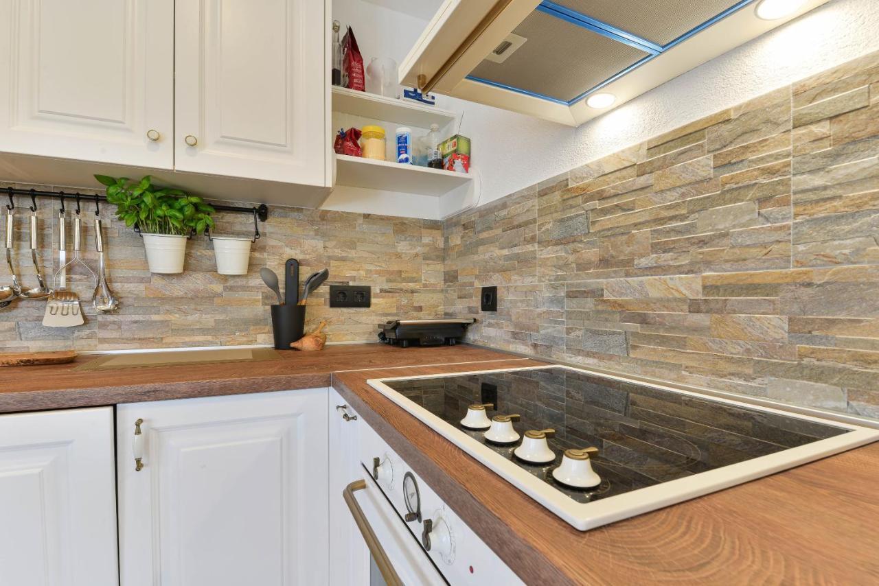 Modern Rustic Villa Kate 本科瓦茨 外观 照片