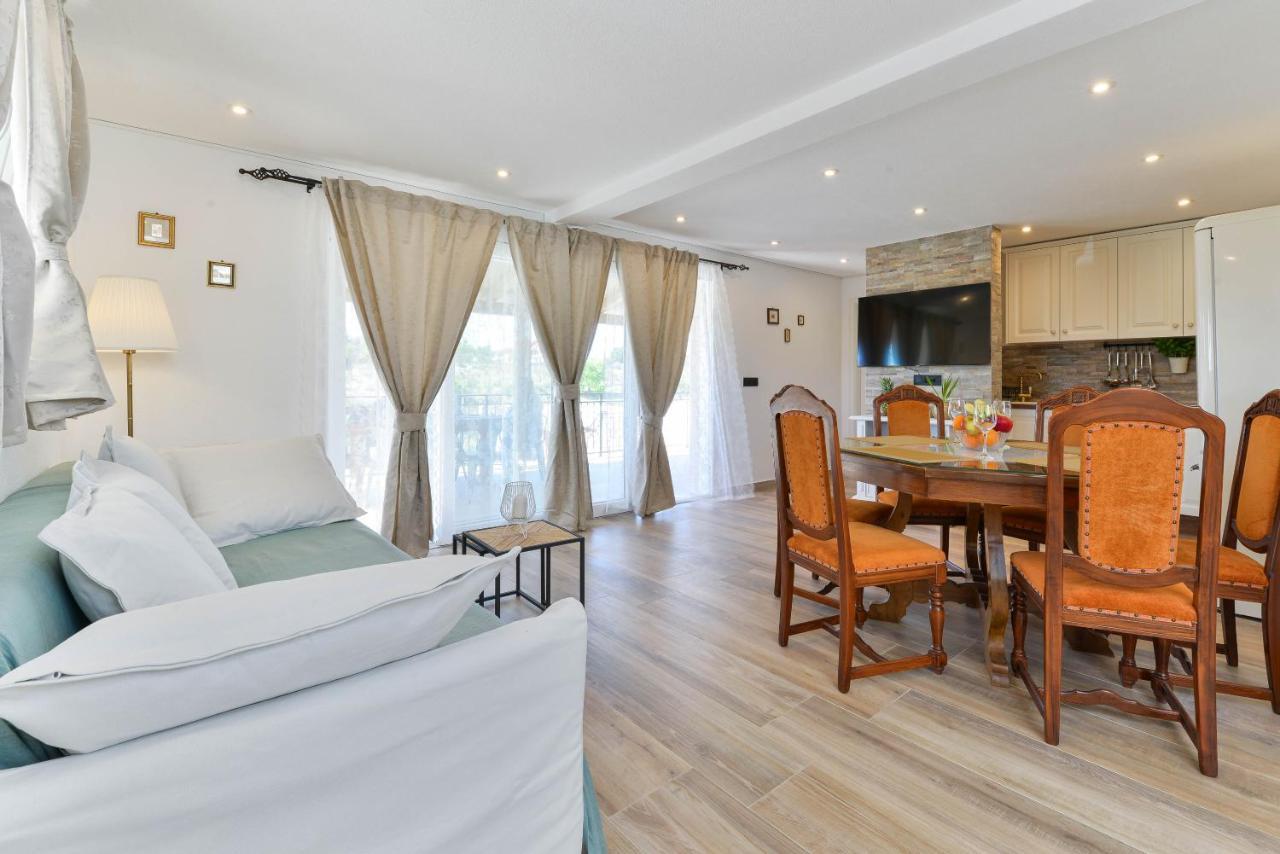Modern Rustic Villa Kate 本科瓦茨 外观 照片